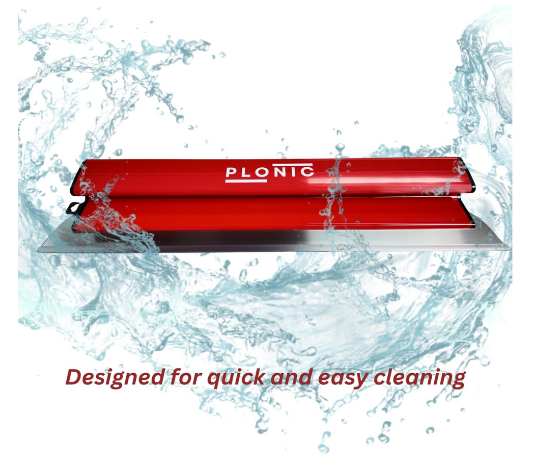 PLONIC skimming blade rinsing clean under running water