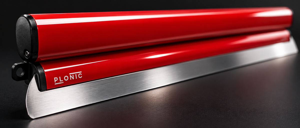 PLONIC skimming blade close-up of 0.5mm stainless edge
